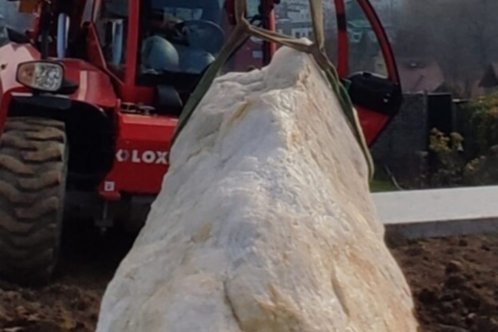 1678383902629-1200x800-1